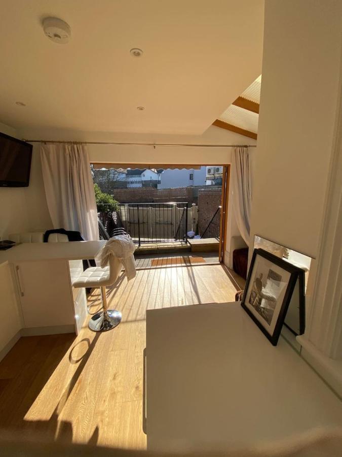 Luxury 2 Bed Apartment With Sw Facing Terrace Londra Exterior foto